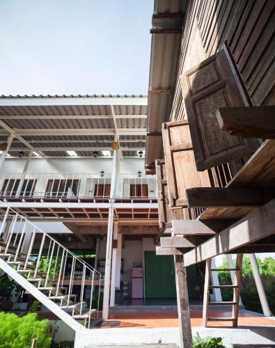 Balkón nebo terasa v ubytování Krodyle Mindfulness House