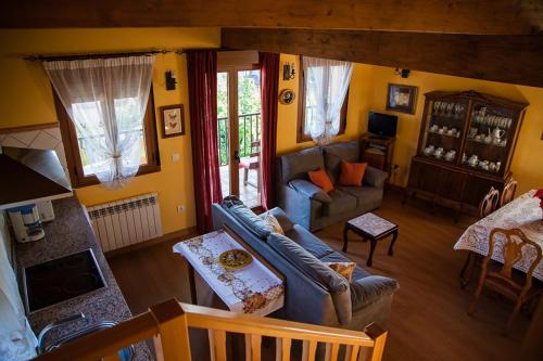 an aerial view of a living room with a couch at El Mirador del Bierzo in Tedejo