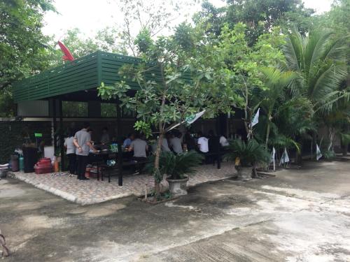 Zahrada ubytování โรงแรมห้วยทราย Huaisai Hotel
