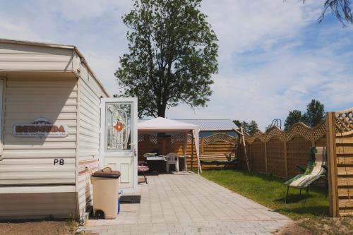 Domki nad jeziorem Mieruniszki