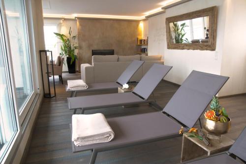 Ein Sitzbereich in der Unterkunft Hotel Rheinpark Rees