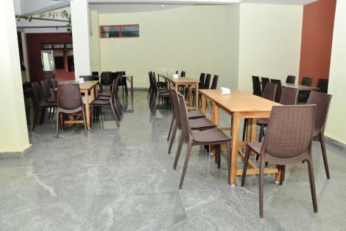 Un restaurant u otro lugar para comer en The Casiita Coorg