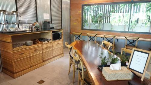 Εστιατόριο ή άλλο μέρος για φαγητό στο Stone Head Hua Hin