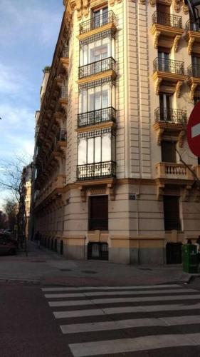 Luxury Rooms Madrid Center Duplex