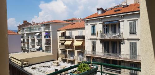 45 Clemenceau by Welcome to Cannes