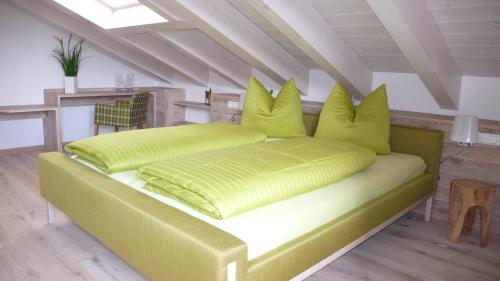 Ένα ή περισσότερα κρεβάτια σε δωμάτιο στο Apartment Garmisch