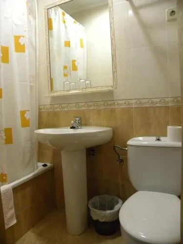 Hostal Biarritz photo 13