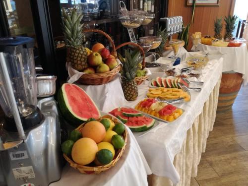 Jídlo v hotelu nebo okolí