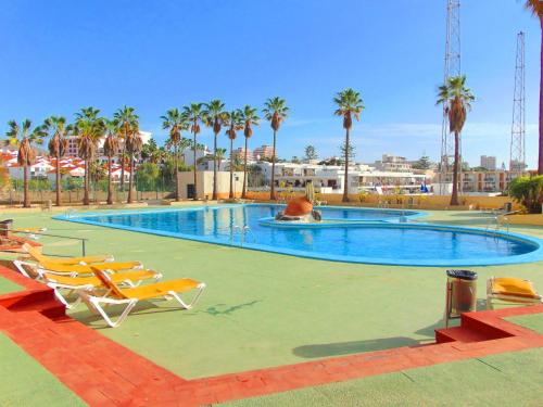 The swimming pool at or close to Full center of Las Americas, renovated, high floor