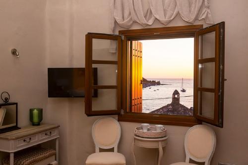 Gallery image of Limeni Inn Boutique Hotel Adults only 12plus in Limeni