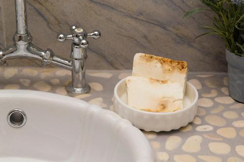 Gallery image of Limeni Inn Boutique Hotel Adults only 12plus in Limeni