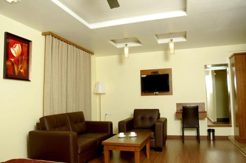 Televisyen dan/atau pusat hiburan di National Residency