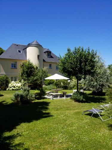 Gallery image of Appartements et gîte Les Hauts de Sophia in Trouville-sur-Mer