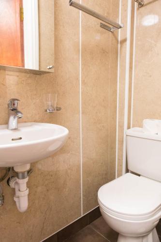 Koupelna v ubytování Shakespeare Hotel