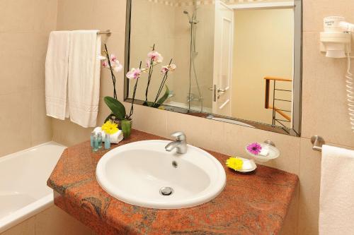 Et badeværelse på Pestana Palm Gardens