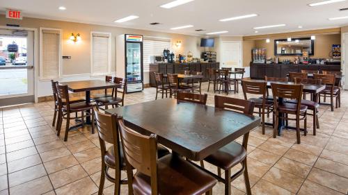 Gallery image of Best Western Lakewood in Lakewood