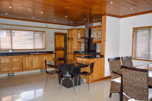 Cucina o angolo cottura di Emangunini Guest house