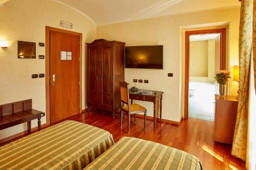 Televisyen dan/atau pusat hiburan di Liberty Hotel