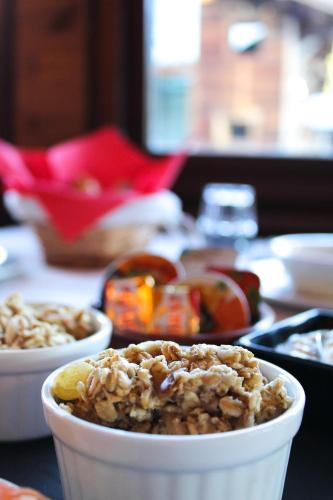 Eten bij of ergens in de buurt van het hotel

