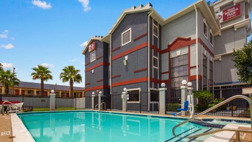 Best Western Plus Northwest Inn and Suites Houston Image