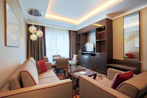 Dusit D2 Kenz Hotel Dubai Image