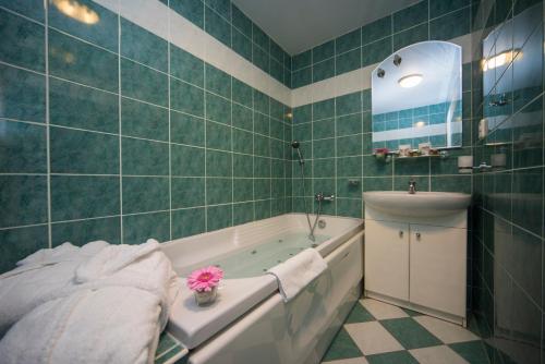 Koupelna v ubytování TOP HOTEL Praha