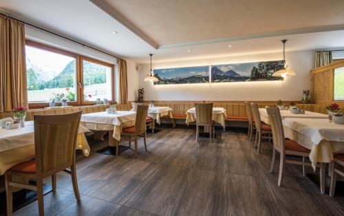 Garni Hotel Bel Vert photo 3