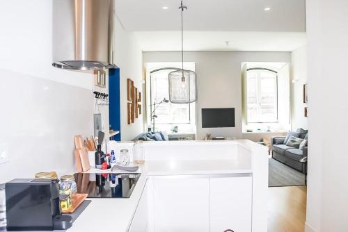 Luxury and Beautiful Apartment in Chiado
