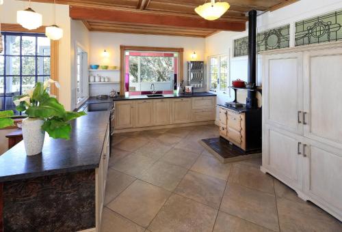 Gallery image of The Sanctuary- Stay Waiheke in Oneroa