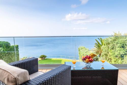 Villa Chimera - Oceanfront Pool Retreat by LS