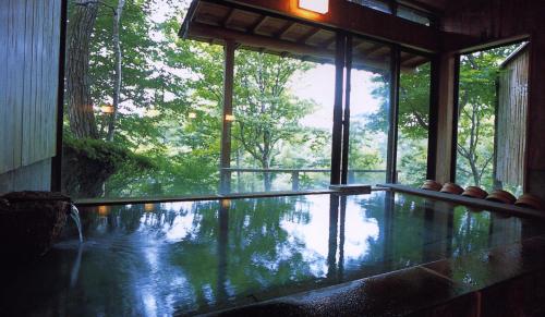 Bazén v ubytovaní Wakaki Ryokan - Nasu Yumoto Onsen alebo v jeho blízkosti