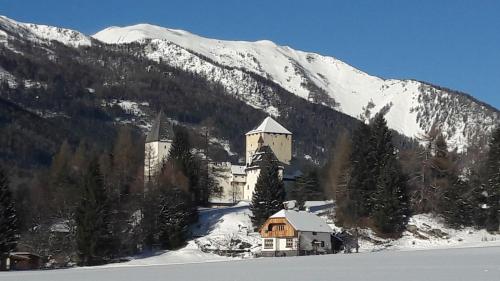 Frühstückspension Laßhofer žiemą