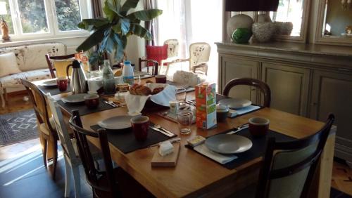 Chambre Triple avec Salle de Bains Privative