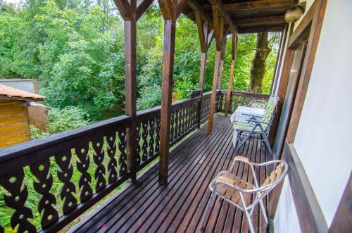 Balkoni atau teres di Pension Casa Medievala
