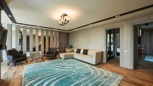 Posezení v ubytování Ambassadori Kachreti Golf Resort