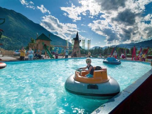 Piscina a Apartment Sonnblick o a prop