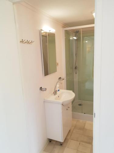 Ένα μπάνιο στο Appartement Soigner!