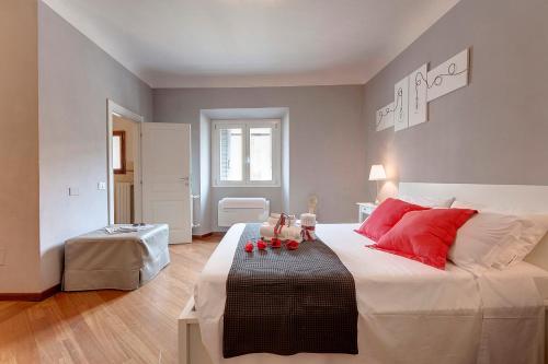 Espresso Apartment by Mamo Florence