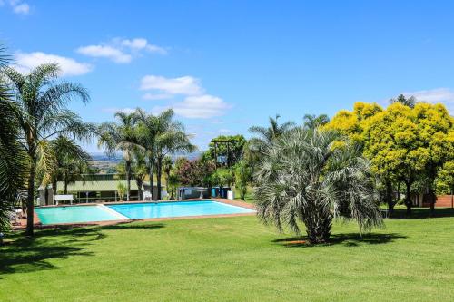 Kolam renang di atau dekat dengan Newcastle Country Lodge