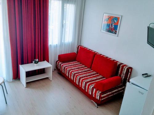Zdjęcie z galerii obiektu Parla Apart Hotel w mieście Çeşme