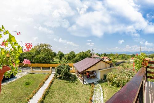 Galeriebild der Unterkunft Pensiunea Maria-Mihaela in Bumbesti Pitic