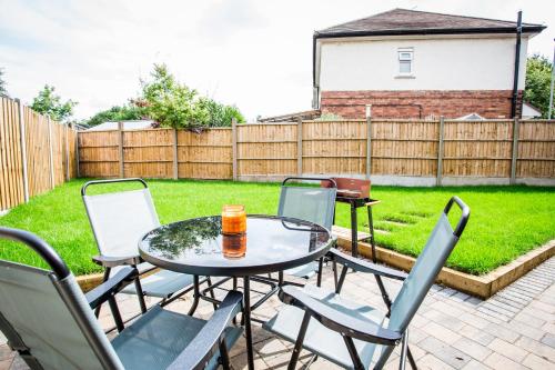 Gallery image of Lovely 3 Bedroom House - Close to all attractions - Free Parking in Tamworth
