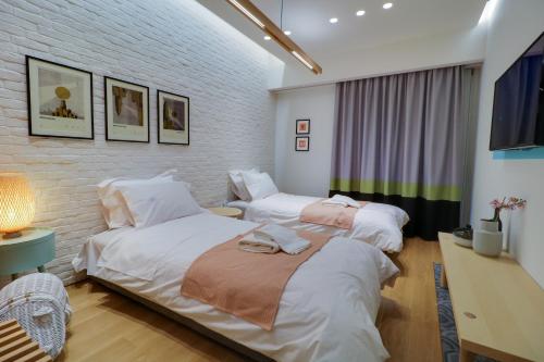 Superior Central Apt|3min to Metro|AC|Netflix|iMac