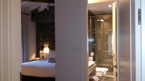 Koupelna v ubytování Hotel Palacio Muñatones
