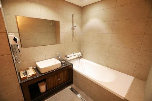 Koupelna v ubytování Namyangju Bukhangang dolcecasa hotel