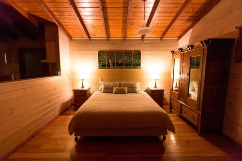 Cama ou camas em um quarto em Southern Anchorage Retreat