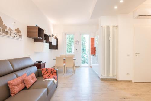 Cool Flat Alberti Lift, Terraces, Free Parking