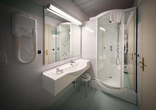 Koupelna v ubytování Hotel Ovidius