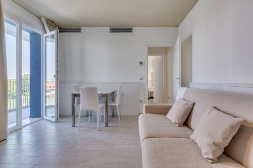 Apartaments Suites Ambassador – Photos 3