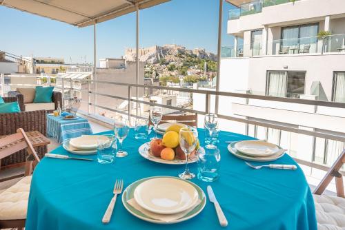 Gallery image of Syntagma Spa with Acropolis View in Athens